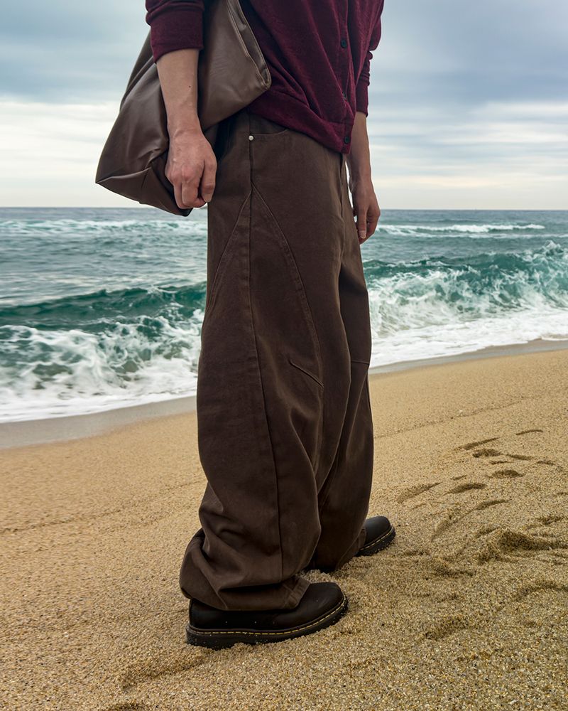 Orbit cut wide cotton pants