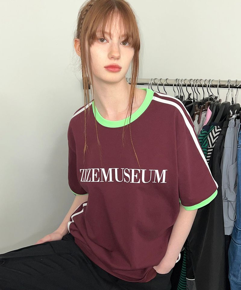 ZIZEMUSEUM（ジゼミュージアム）の「COLORS LINE LINGER LINE T-SHIRTS (BURGUNDY)（Tops）」