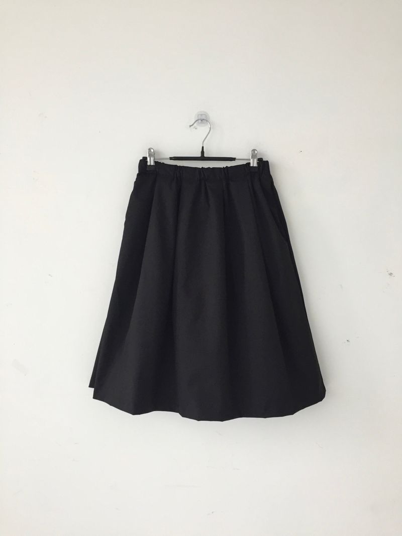 ベーシックミディスカート