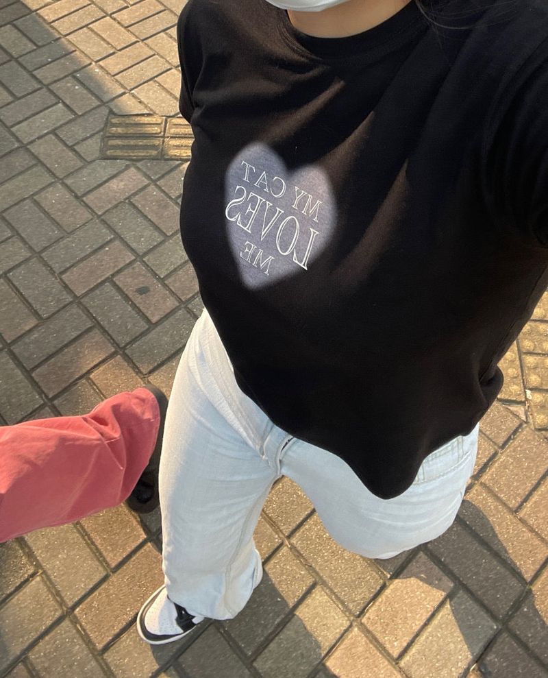 LOVE ME CROP T-SHIRT BLACK