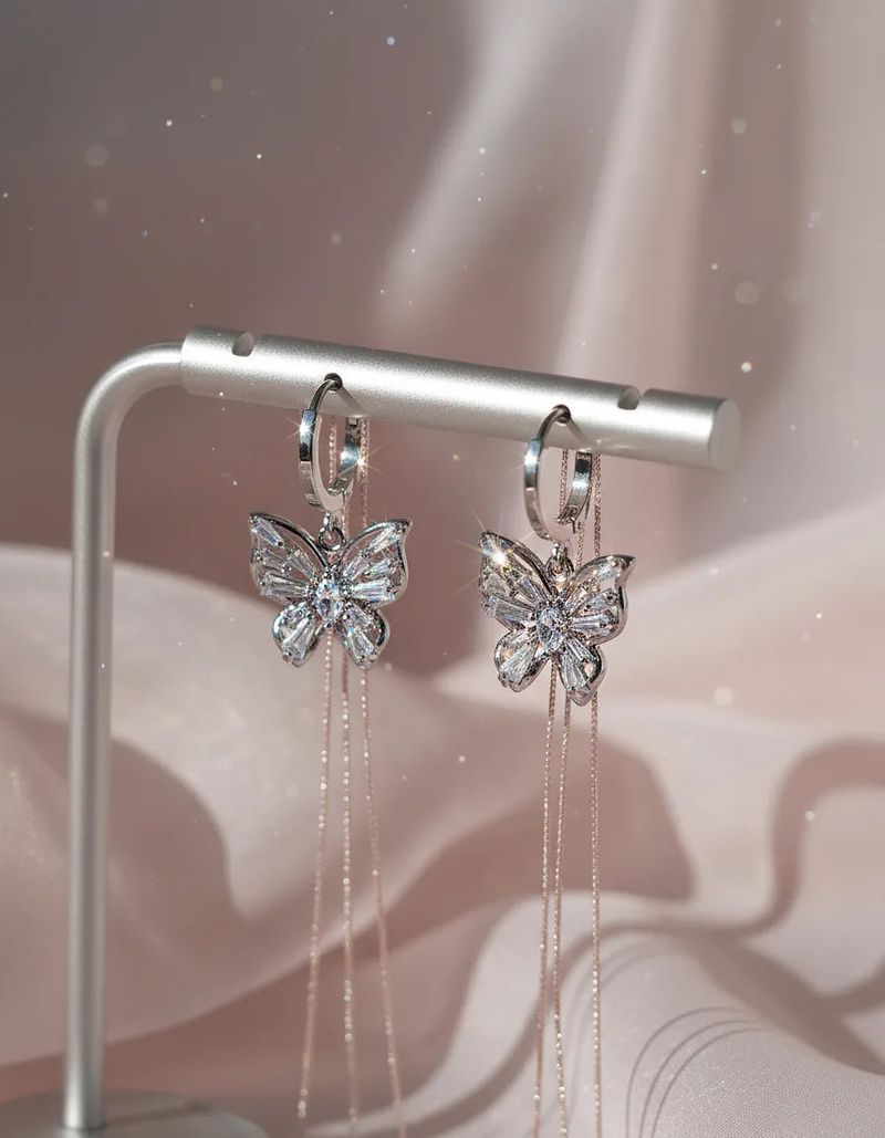[Aespa Karina Piercing] Butterfly Fairy Huggies Piercing