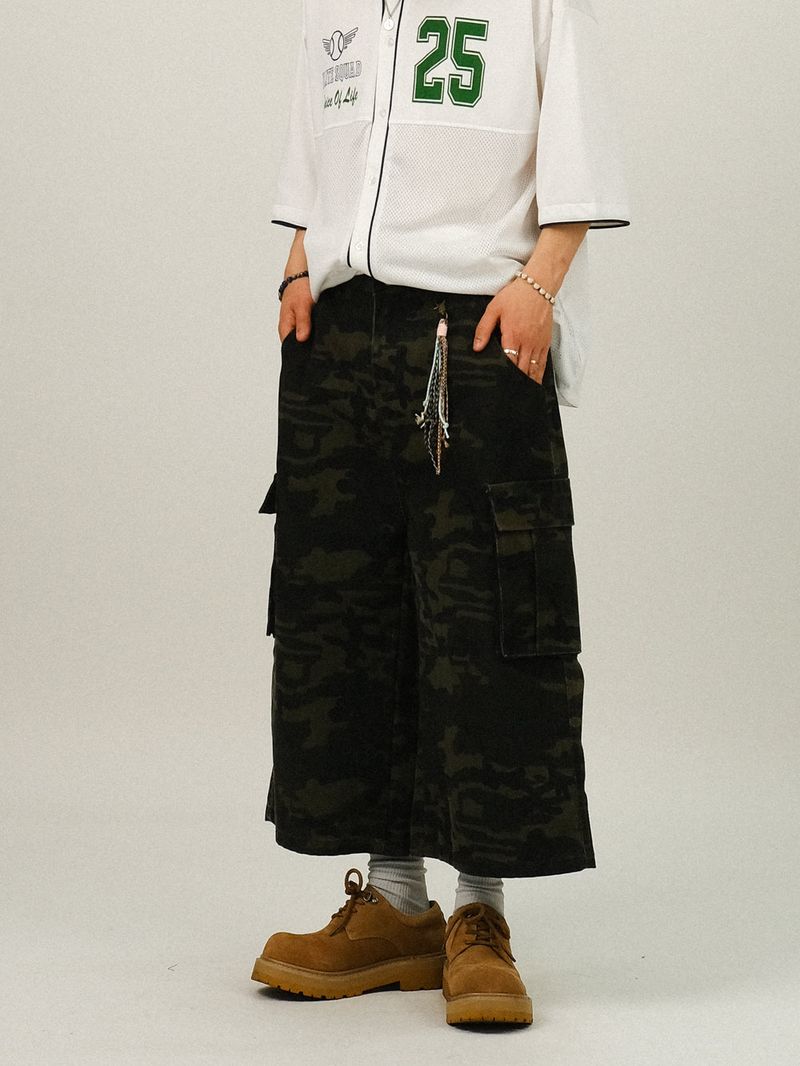 ME CAMOU BERMUDA CARGO PANTS