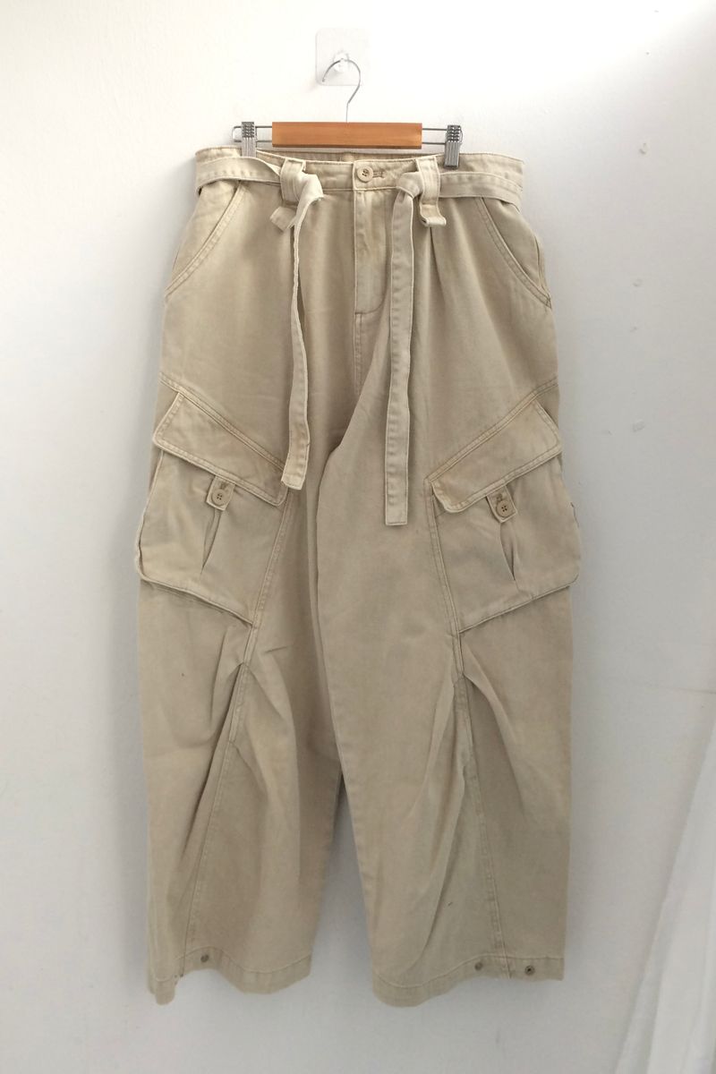 Pocket cargo strap pants