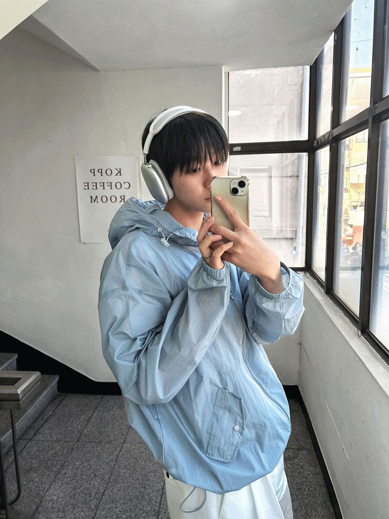 rain thin windbreaker