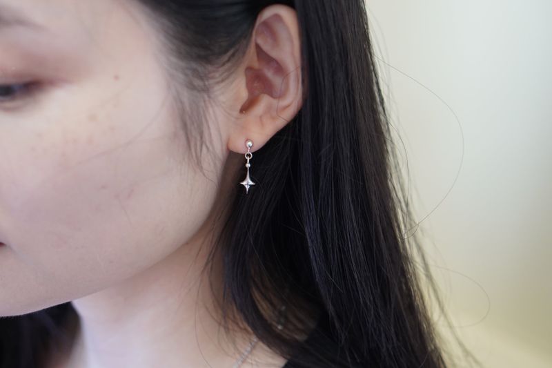Single star Earrings - Silver