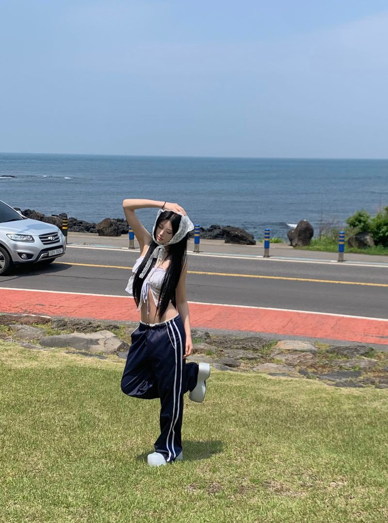 Lace Ribbon Cropped Sleeveless