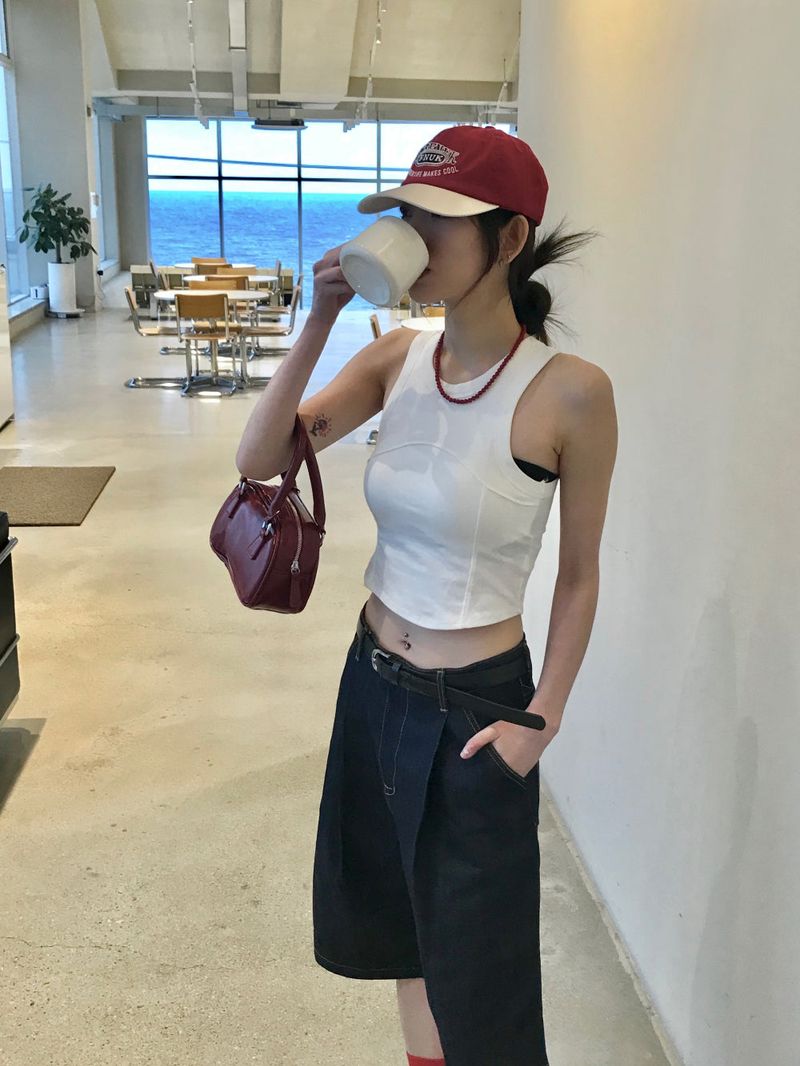 Anais cap