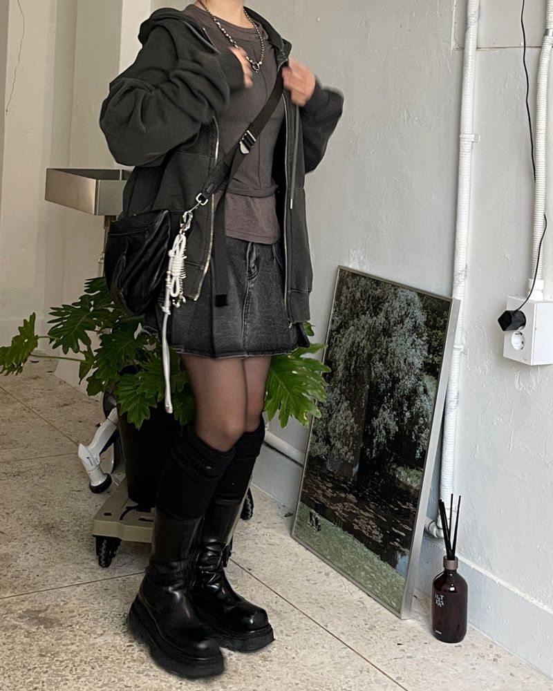 Rivet Pigment Hood Zip-Up