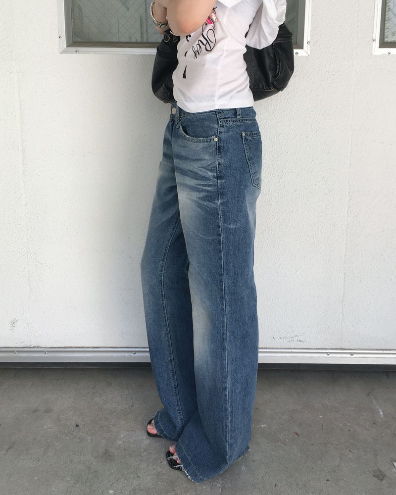 ローライズ ロージー ブーツカットデニムパンツ