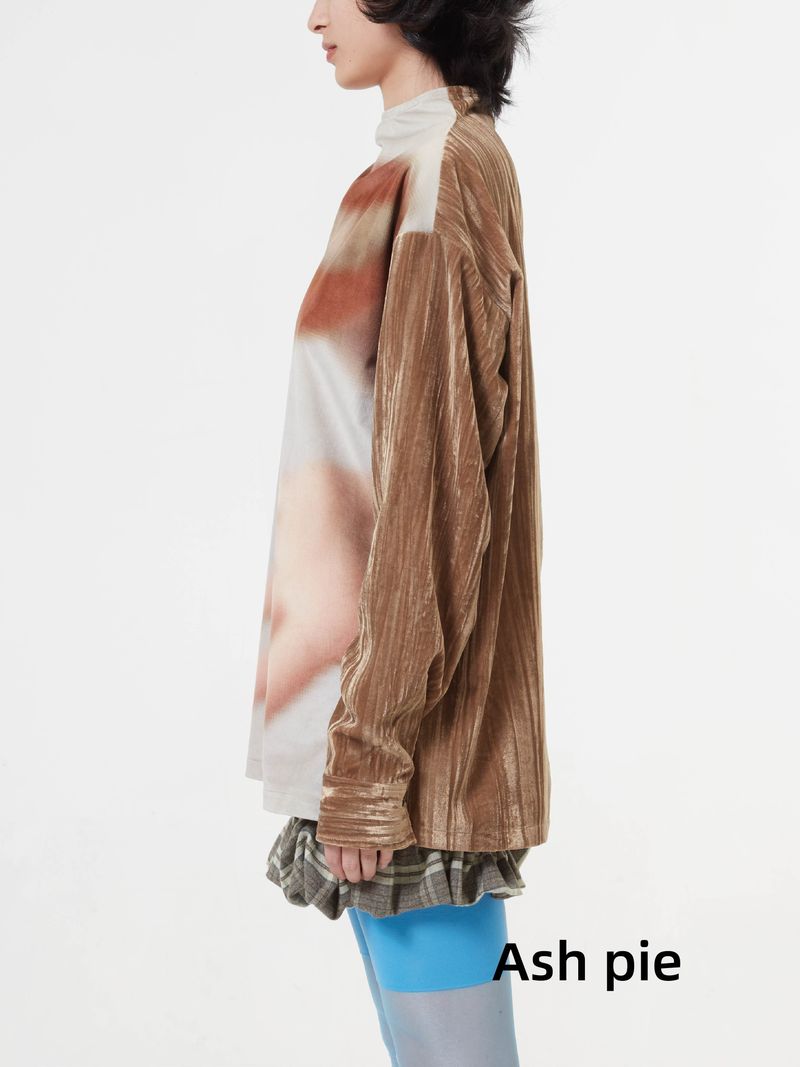 Printed long-sleeved top
