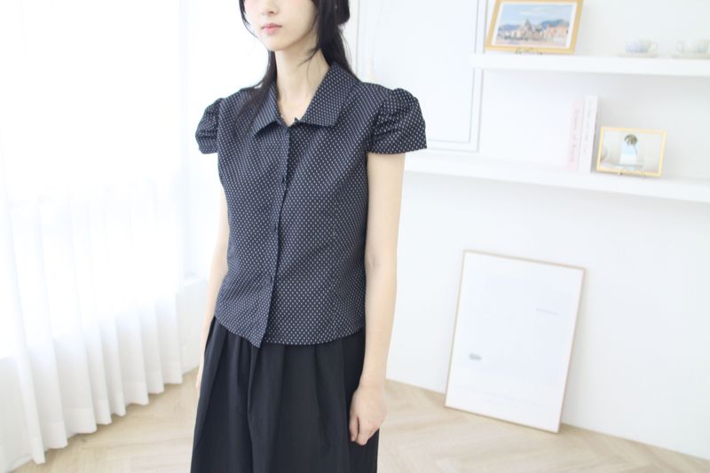 Dot Puff Cap Sleeve Blouse