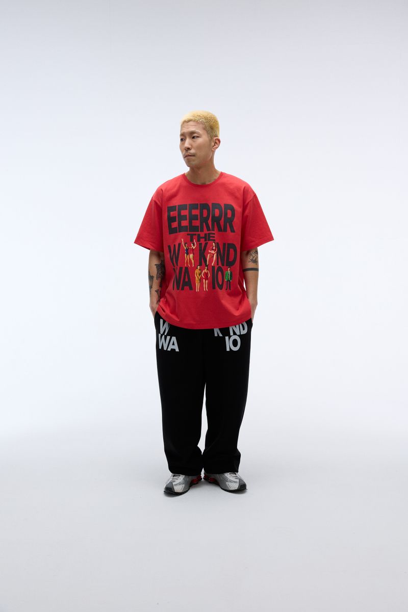 Weekend warrior people artwork T-shirt (Red)