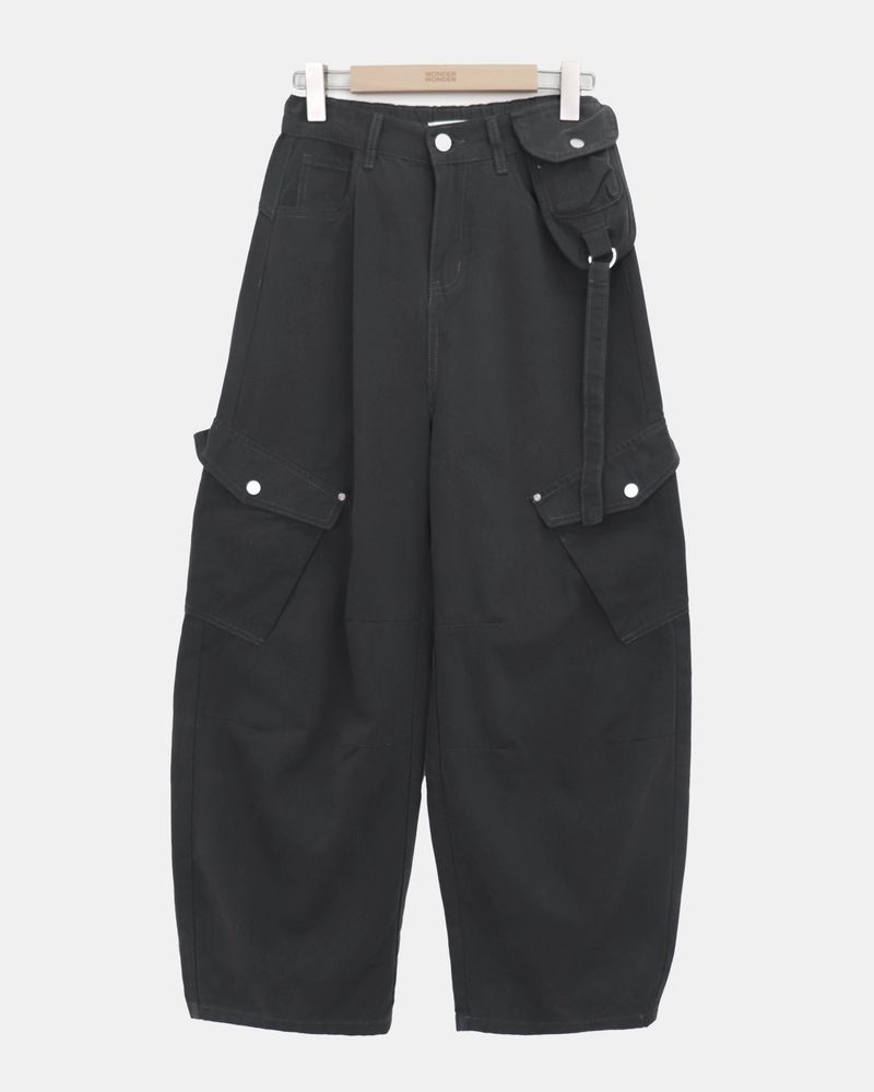 Brdin Double-Pocket Strap Washed Cargo Pants