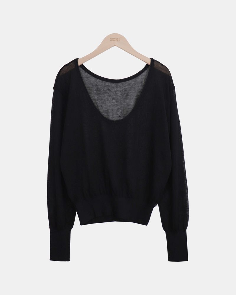 Marda Deep U-Neck Long-Sleeve T-Shirt