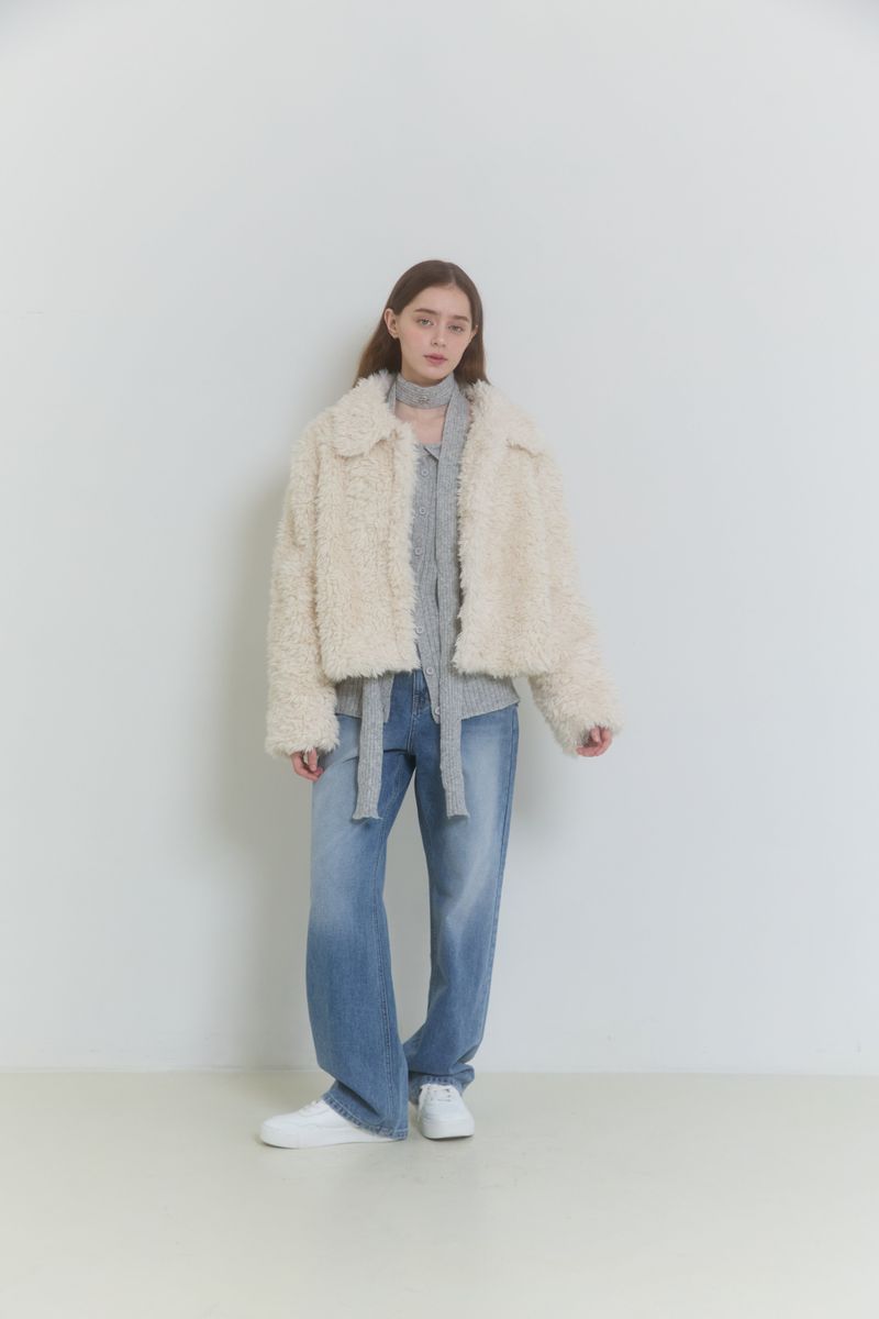 PINK PINEAPPLE（ピンクパイナップル）の「WINTER GLOW FUR JACKET（Jackets/Outerwear）」