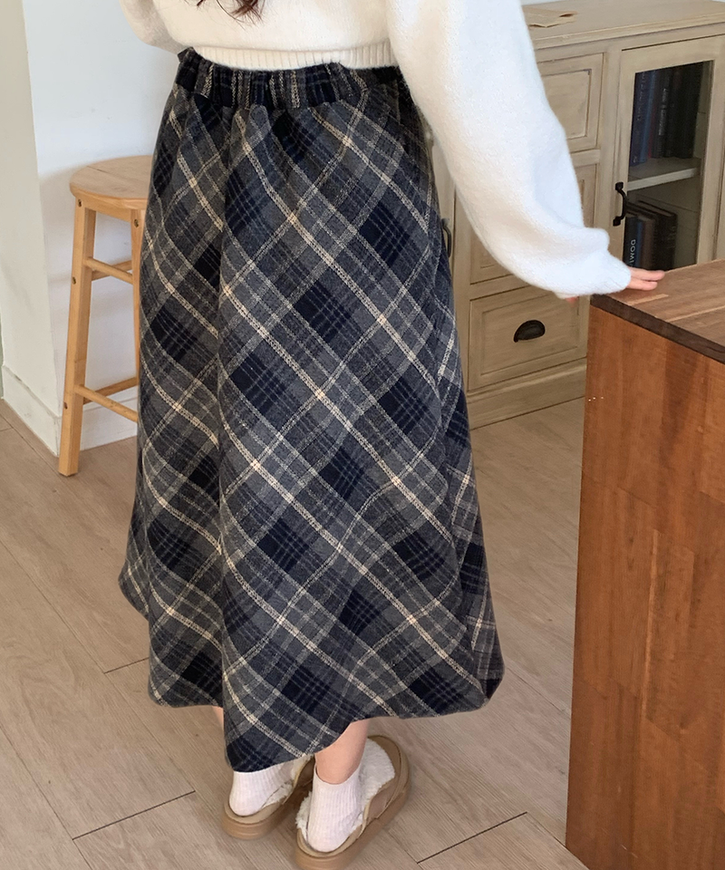 Betty Check Skirt