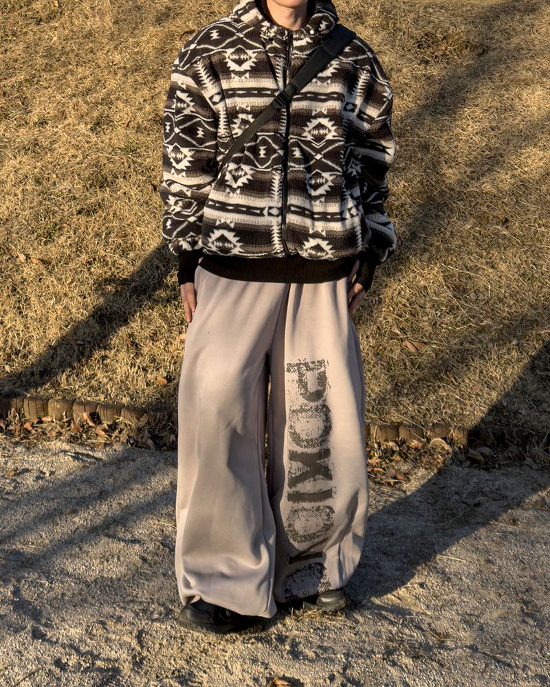 Poki Big Wide Lettering Sweat Pants
