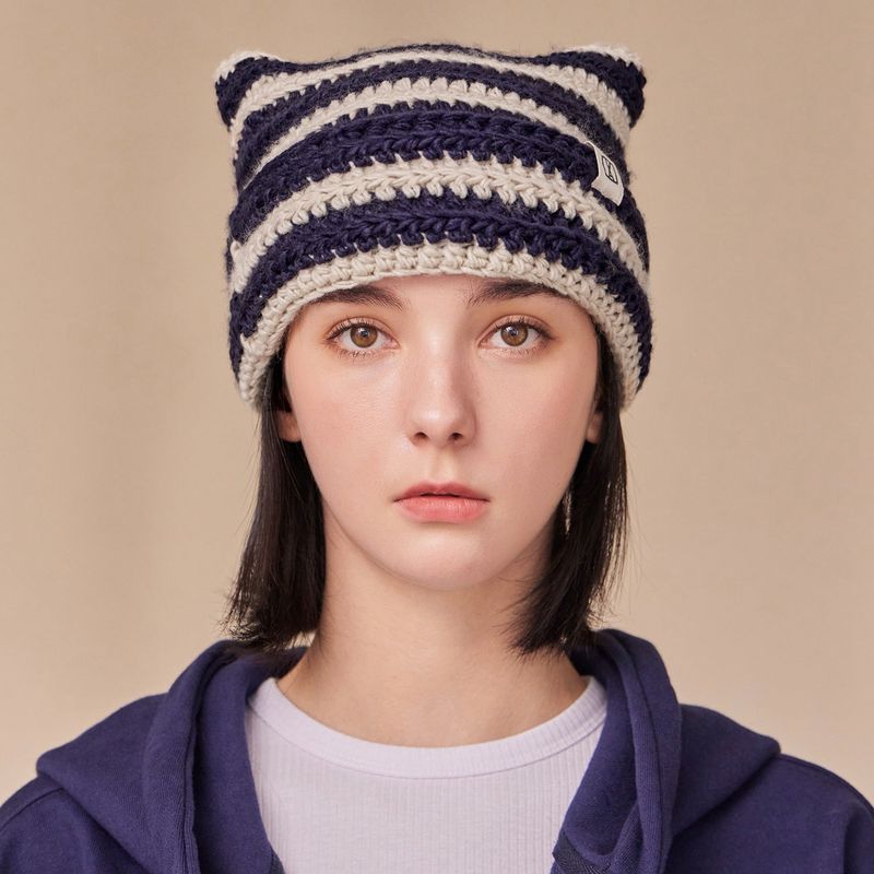 VARZAR（バザール）の「Square Label Stripe Crochet Beanie / Navy（Hats）」