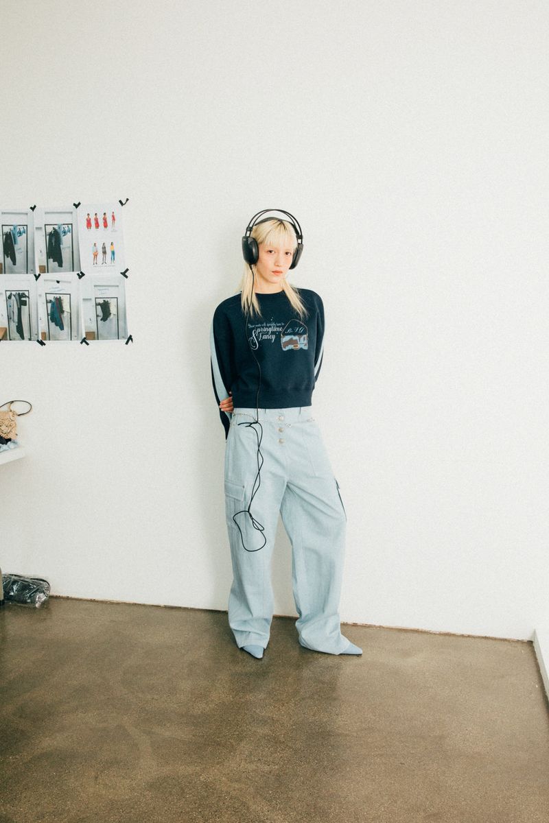 NAVY BAG CROP SWEATSHIRT (fleece)