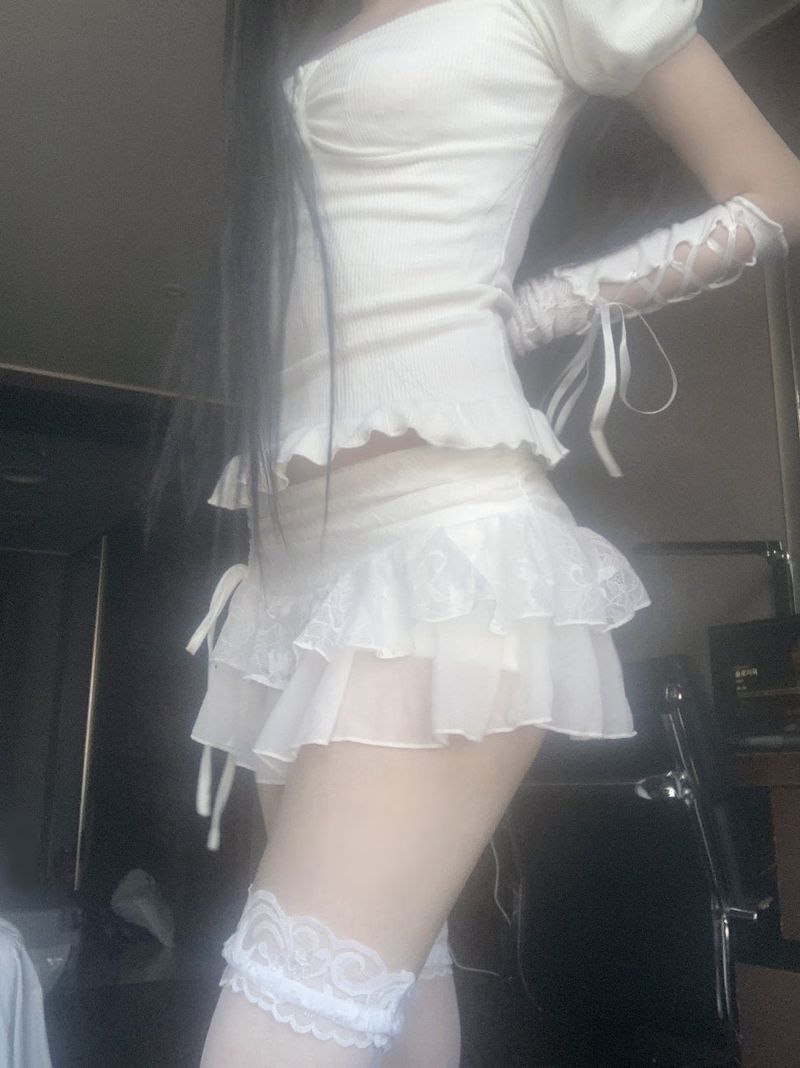 ベラ シャーリング レース スカート(white)