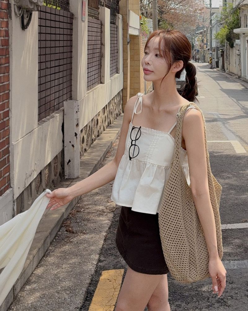 Romy Knitted Shoulder Bag