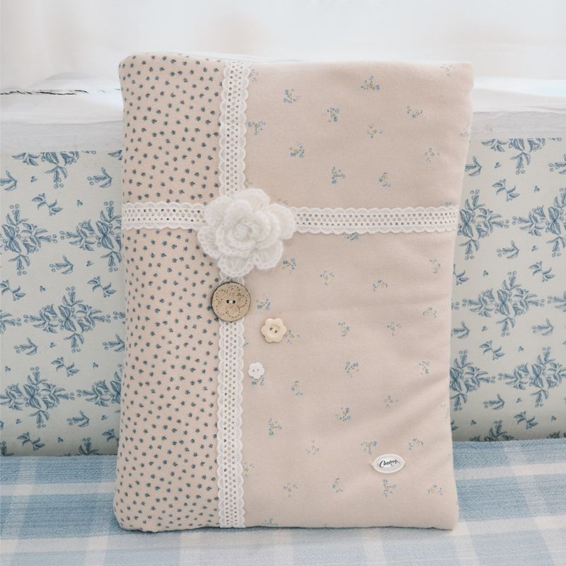 cozing（コジング）の「Blomming notebook pouch_peach beige（Smartphone Accessories）」