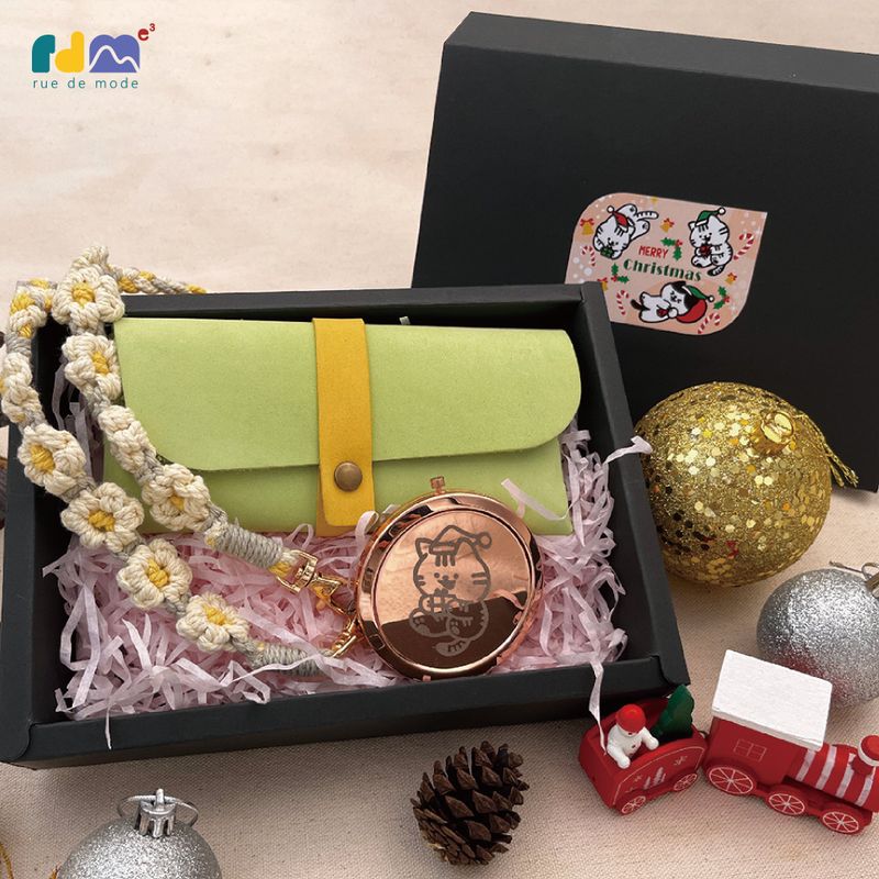 Illustrator Collaboration 2024 Christmas Gift 
