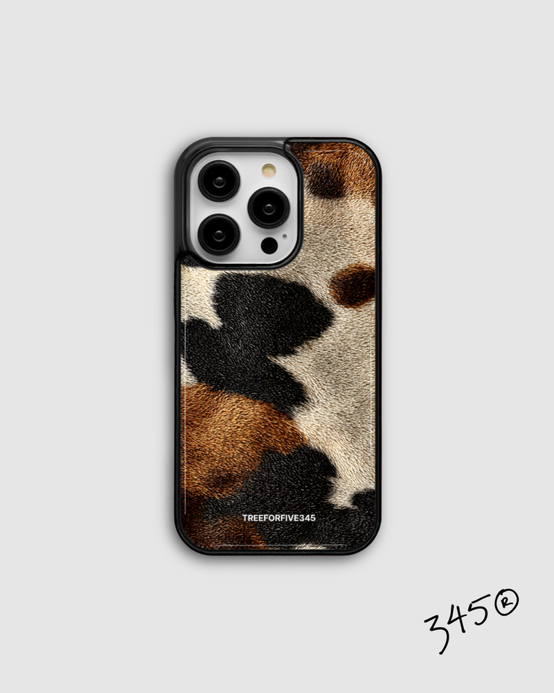 COW FUR Epoxy Bumper Case / TREEFORFIVE345