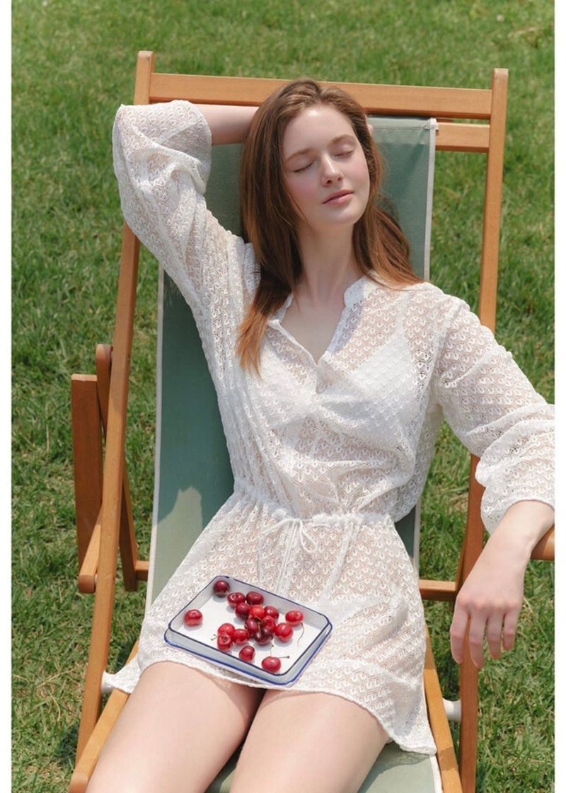 Arthe Cover-up White