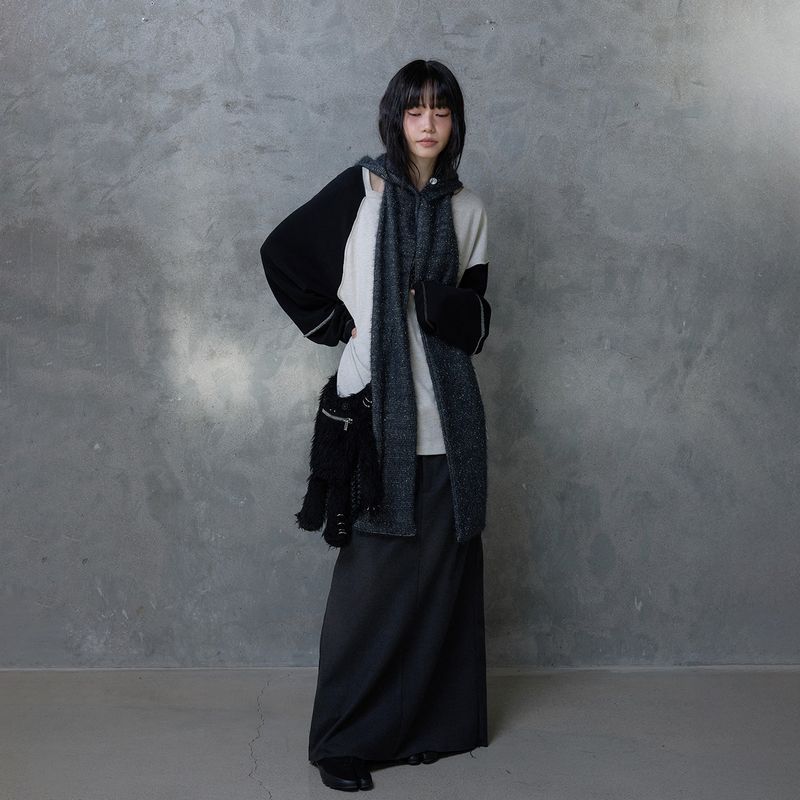 SLIP NECK BUTTON TOP