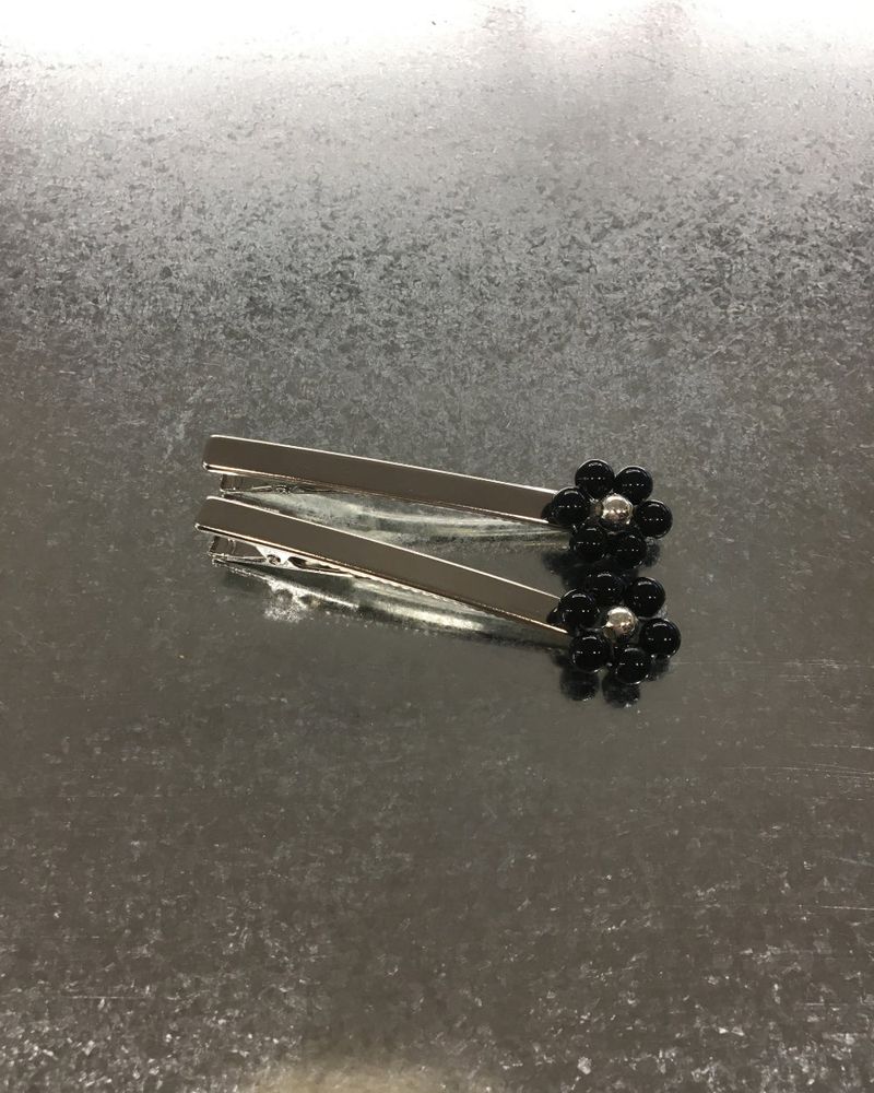 Rhubarb Silver Ball Pin (2color)