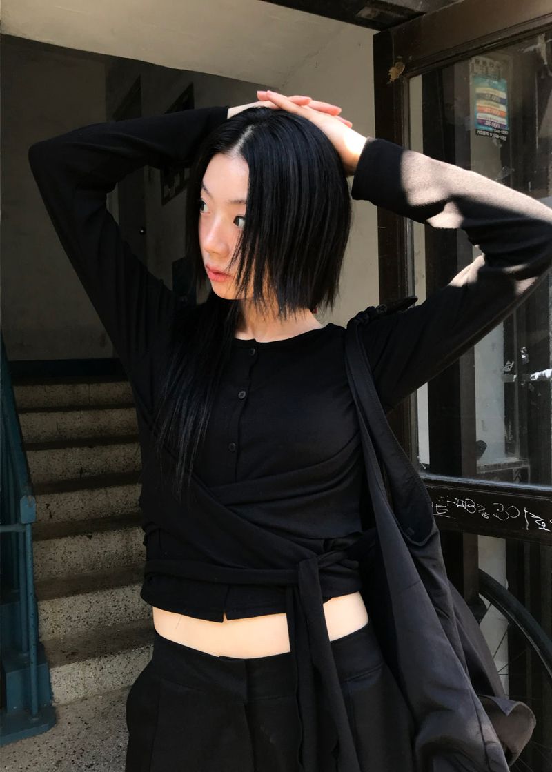 WOOHWA(ウファ)の「 STRAP TIE BUTTON CARDIGAN(Tops)」