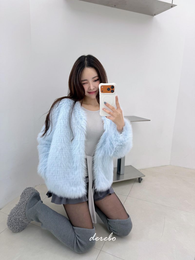 Sky Cloud No Collar Fur Jacket