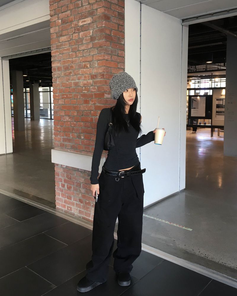 Big pocket black pants