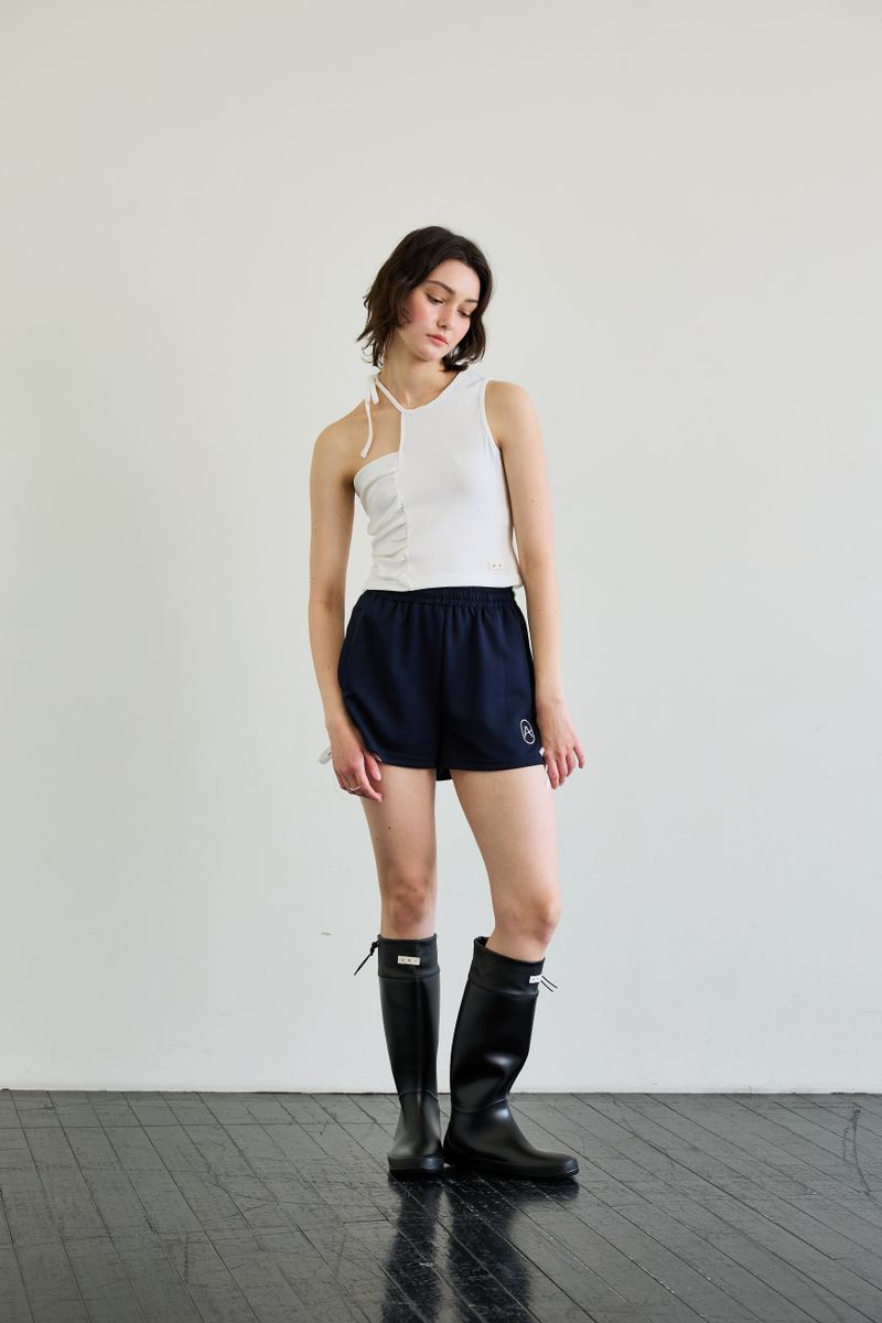 BEBE UNBALANCE SLEEVELESS TOP / WHITE