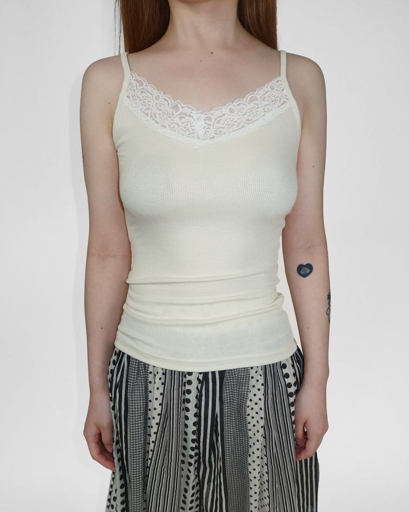 MORE LACE STRAP CAMI