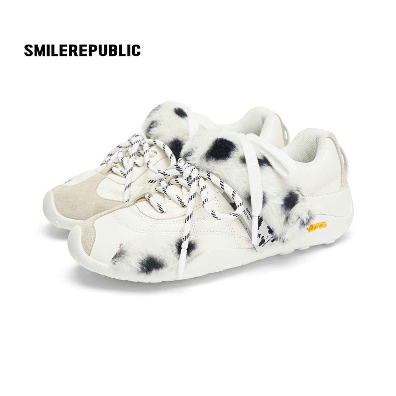 White Dalmatian Spot Hair Detail Low Top Casual Sneakers, Unisex Shoes