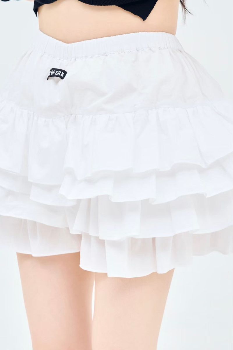 volume tiered mini skirt