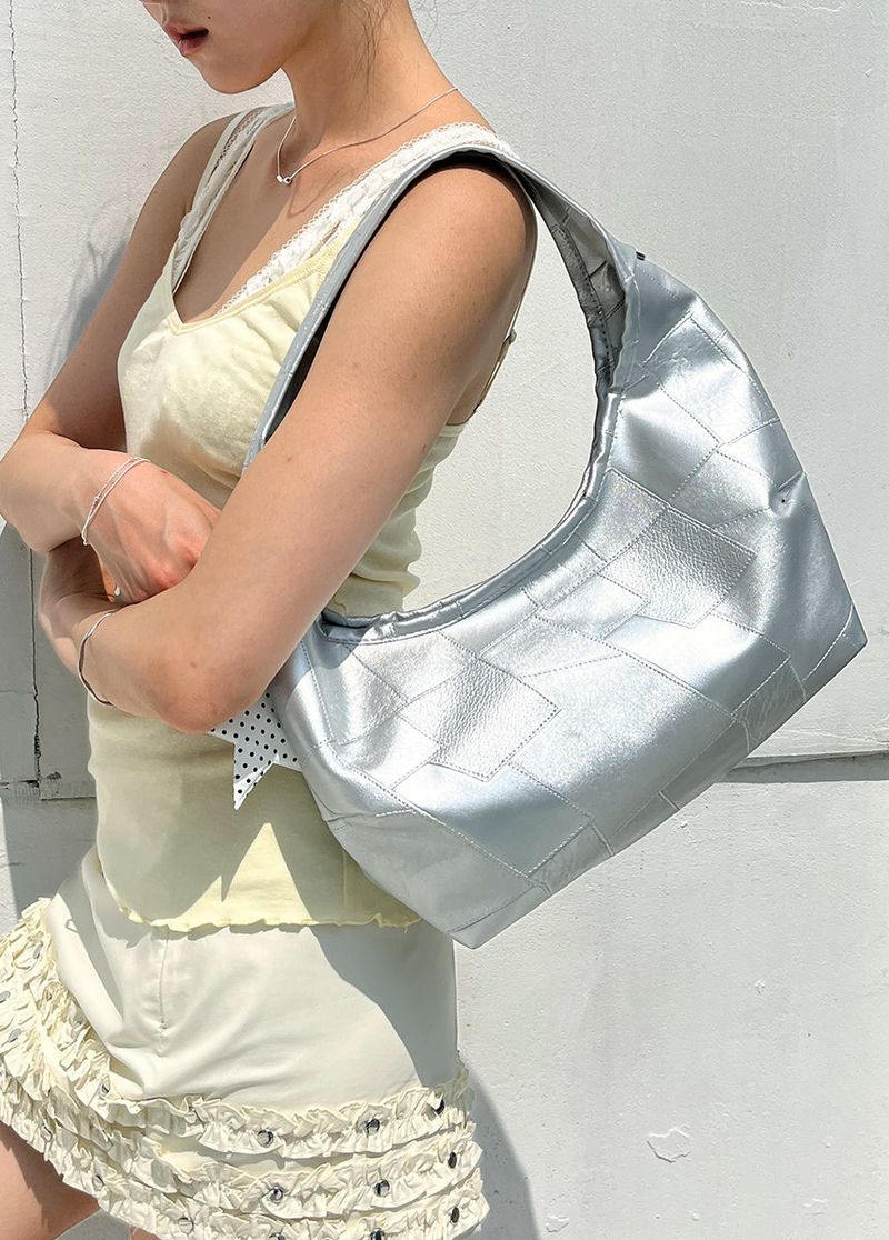 Patch Hobo bag (silver)