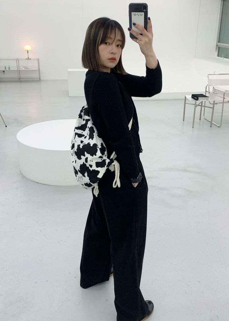 SOMP（ソンプ）の「ミルクカウマルチバッグ（バッグ）」
