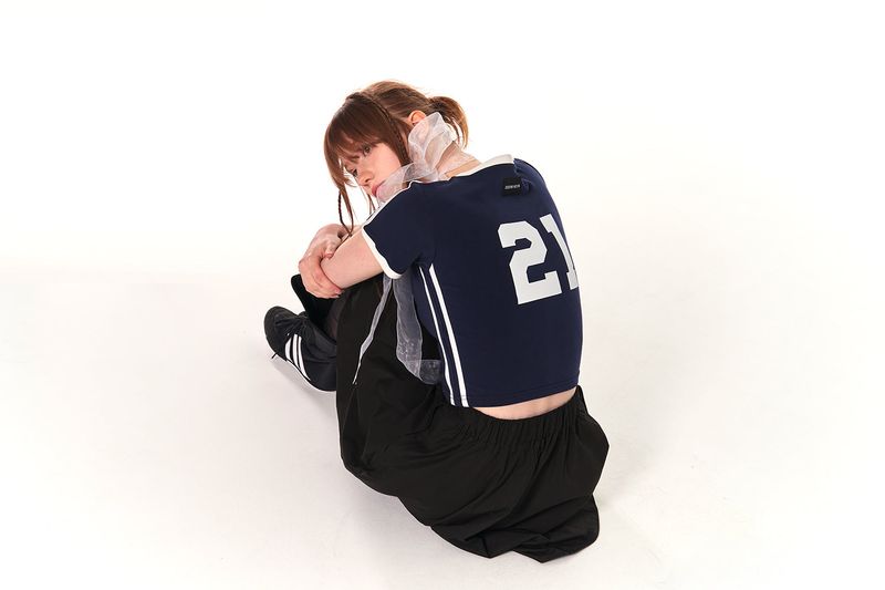 V LINE SPORTY T-SHIRTS (NAVY)