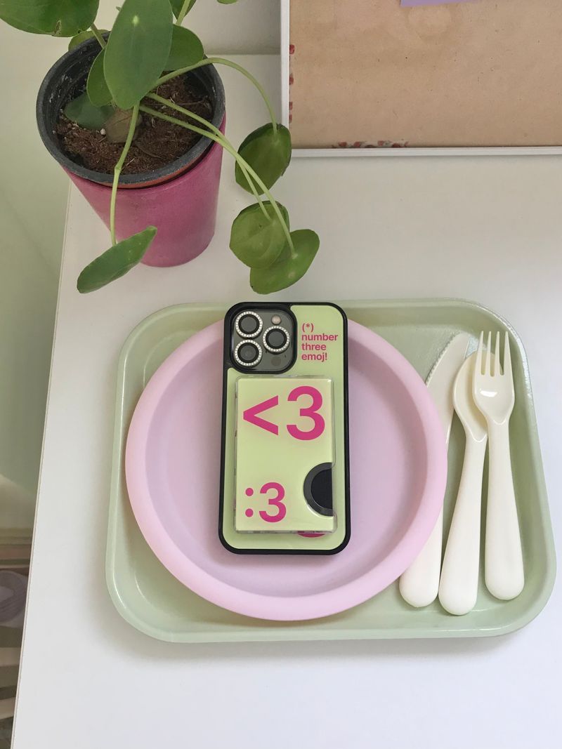 [MADE] Number 3 emoji case (Green) (magsafe) 