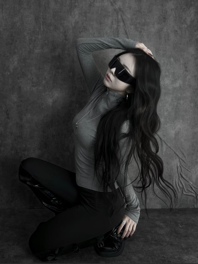 slim half-zip high-neck top (2color)