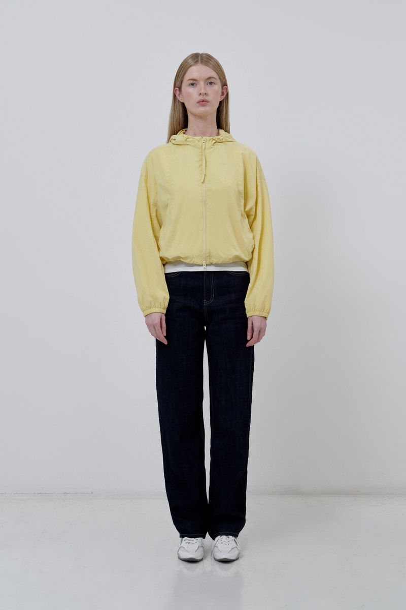 KIRSH PLAIN INCISION WOVEN WINDBREAKER [LIGHT YELLOW]