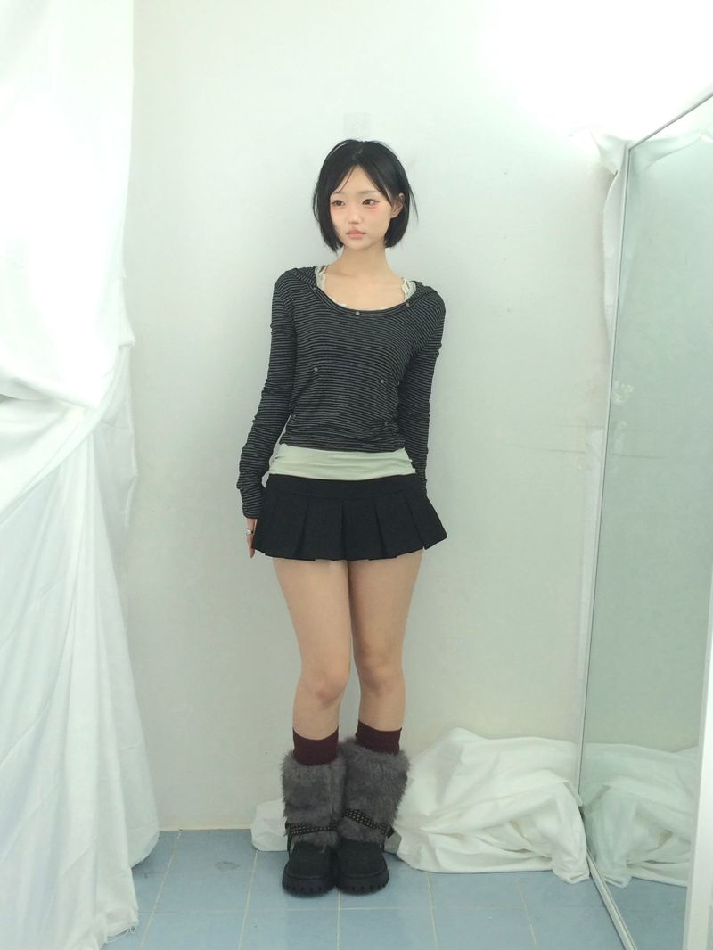 Basic Pleated Miniskirt