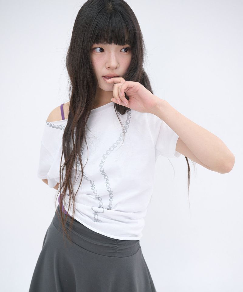 ITZAVIBE（イッザバイブ）の「GLITTER KEY OFF SHOULDER - WHITE（Tops）」