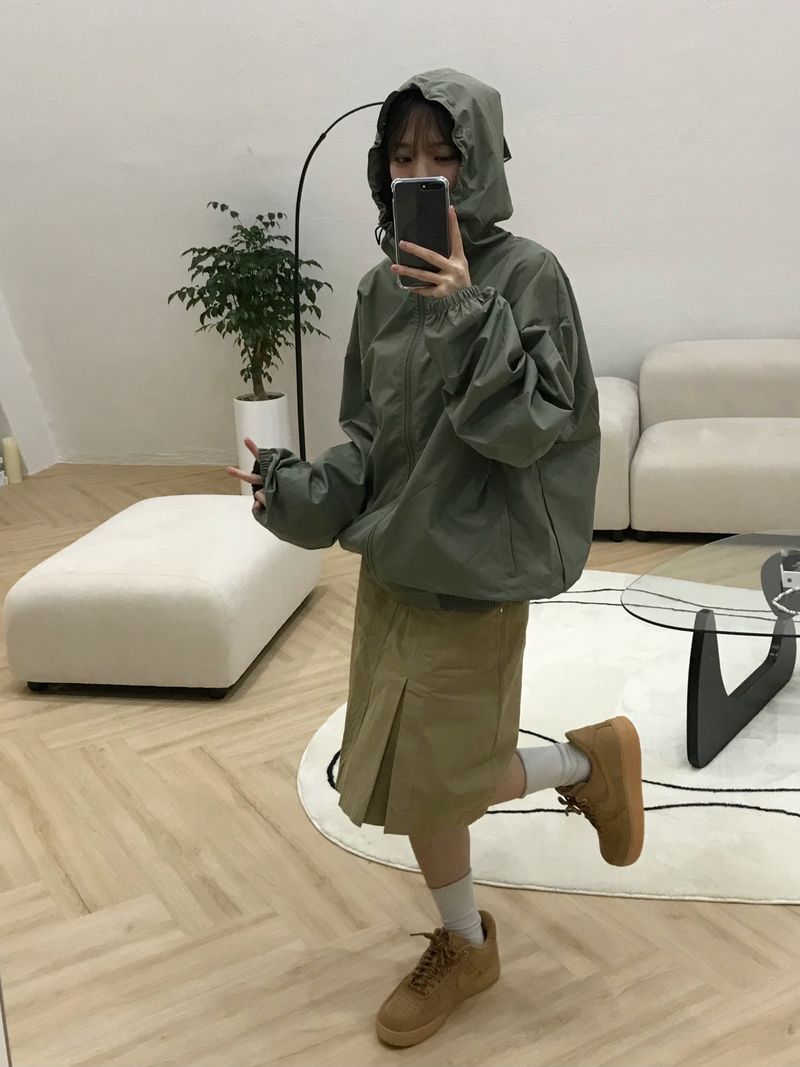 Dixie set up windbreaker