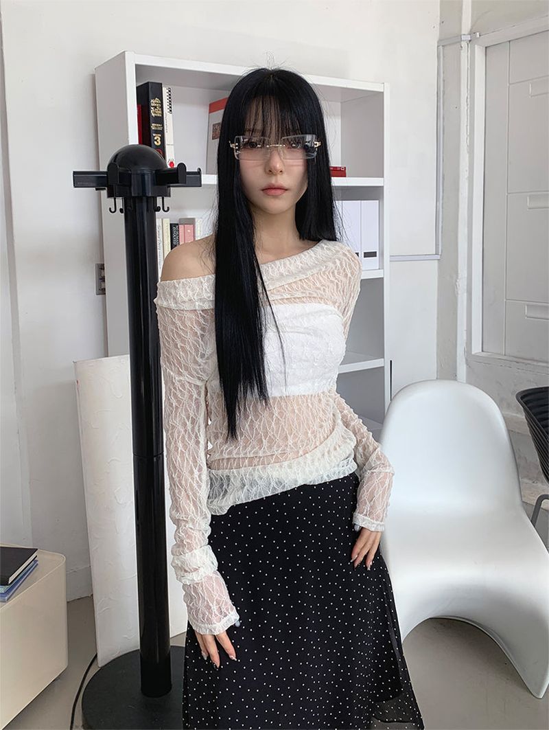 LACE DRAPE LONG SLEEVE (2C)