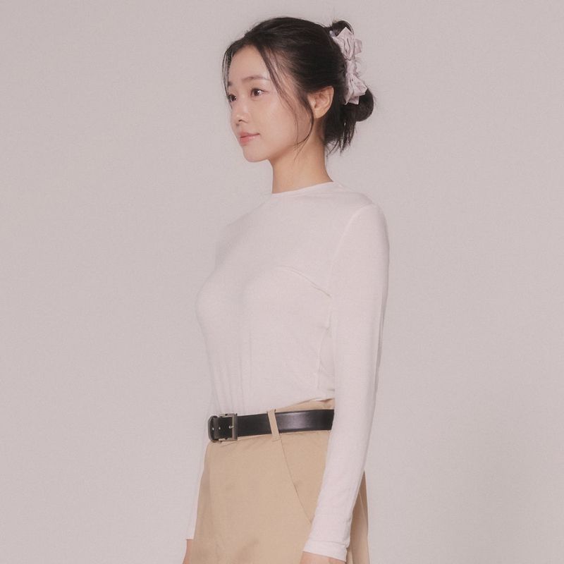mellotory（メロートリー）の「BASIC ROUND T-SHIRT (IVORY)（Tops）」