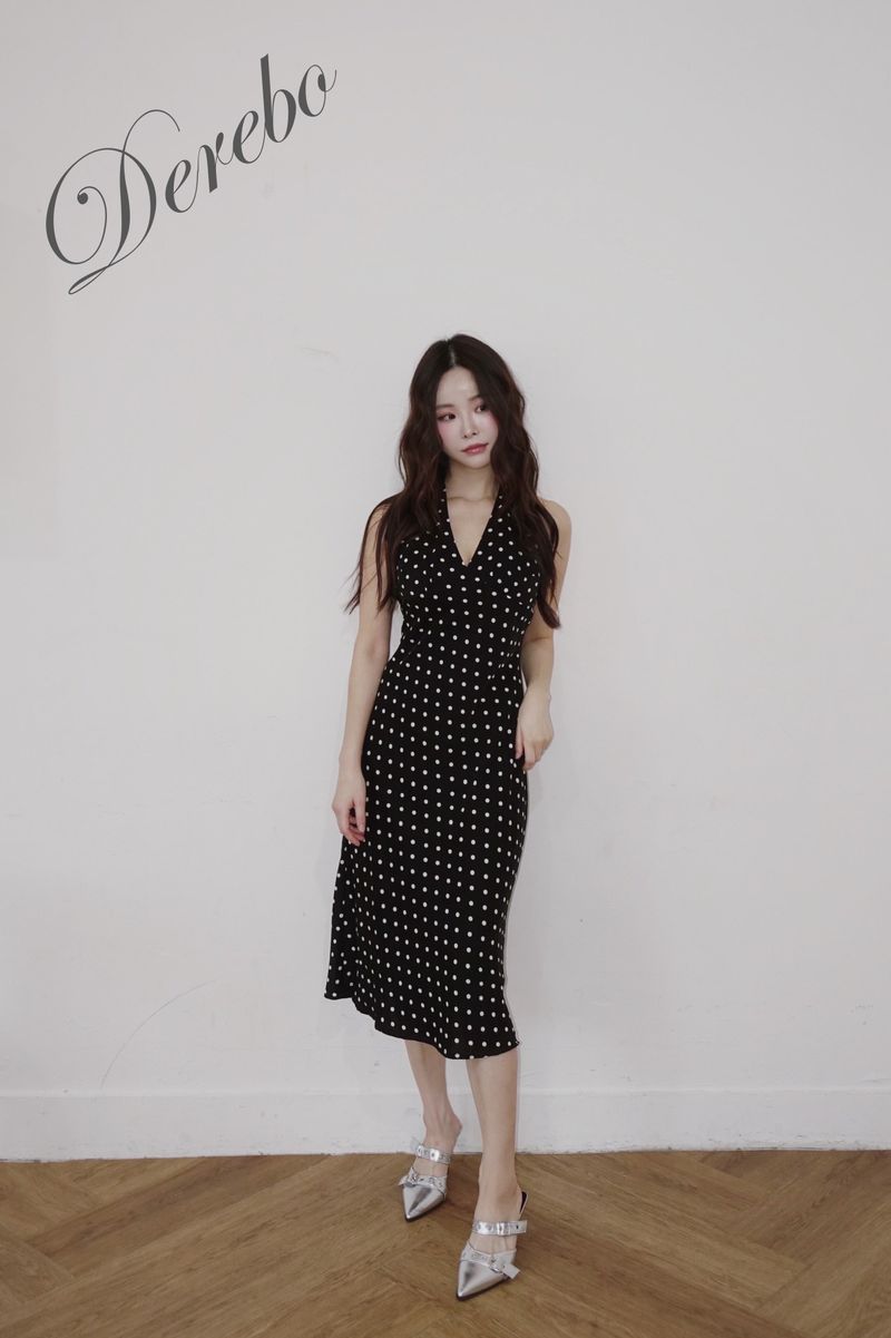 dot halter-neck sleeveless V-neck long dress